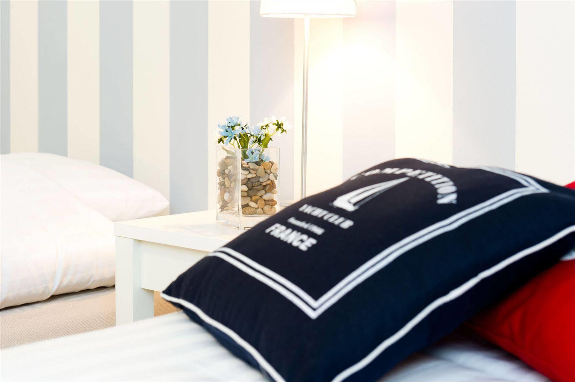 Attendo Park Hotell Huddinge Exterior photo
